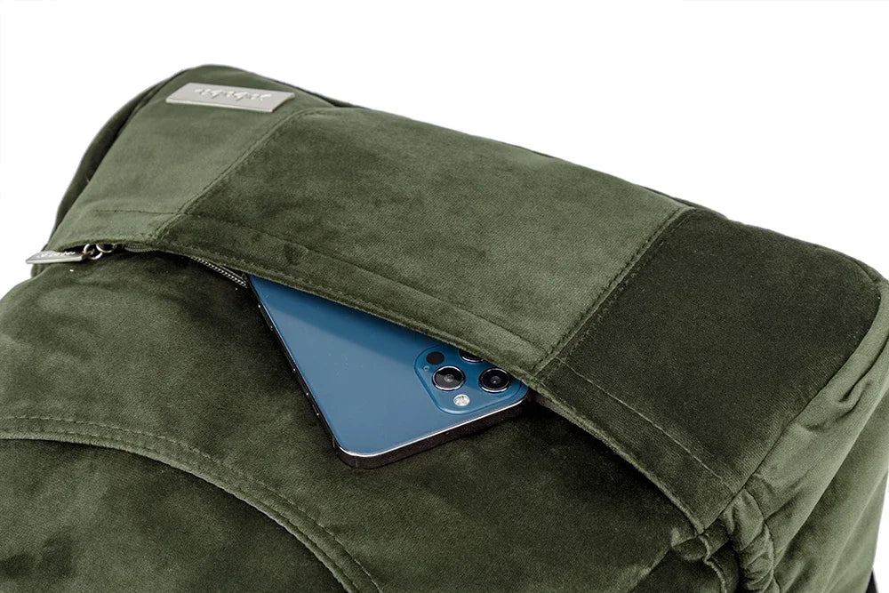 Wickeltasche Kinderwagen Velvet – Weich, Praktisch & Mit Schnullerbox | Nuvlee